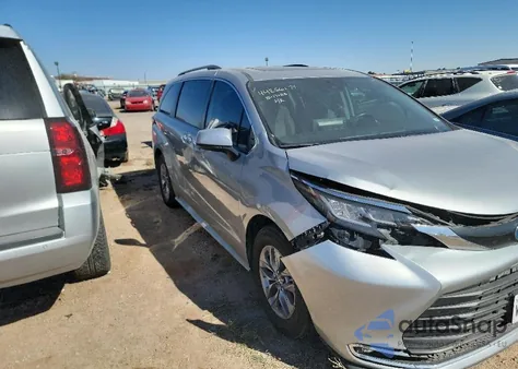 2022 Toyota Sienna Xle from USA, damaged, VIN 5TDYRKEC5NS081542